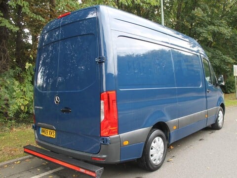 Mercedes-Benz Sprinter 2.1 314 CDi BlueEFFICIENCY RWD L2 2dr 3