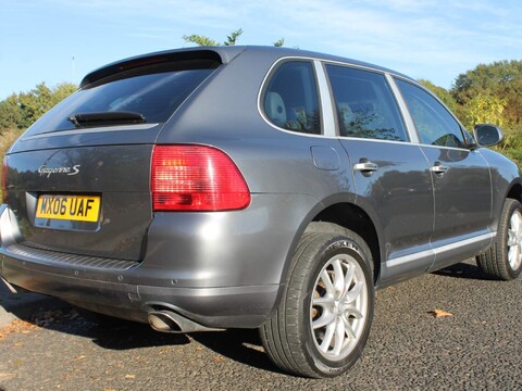 Porsche Cayenne 4.5 S Tiptronic S AWD 5dr 6