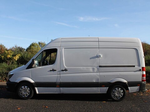 Mercedes-Benz Sprinter 2.1 314 CDi RWD L2 5dr 8