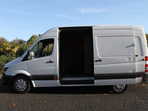 Mercedes-Benz Sprinter 2.1 314 CDi RWD L2 5dr 10