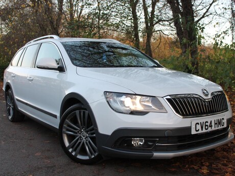 Skoda Superb 2.0 TDI Tour de France 4WD Euro 5 5dr