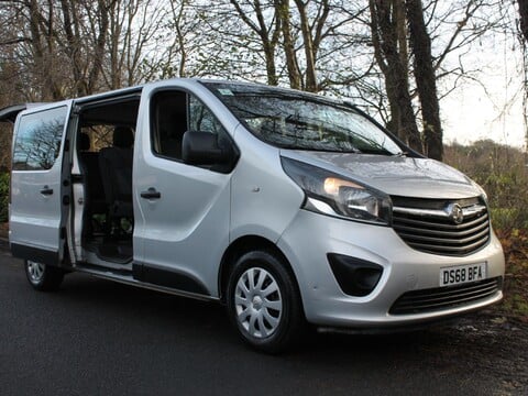 Vauxhall Vivaro 1.6 CDTi 2900 L2 H1 Euro 6 (s/s) 5dr (9 Seat) 13