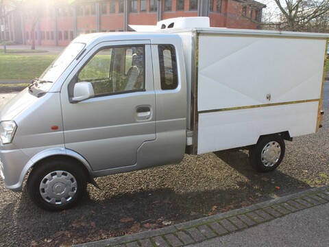 DFSK Loadhopper catering van 16