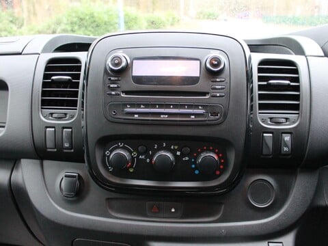 Vauxhall Vivaro 1.6 CDTi 2900 Sportive L2 H1 Euro 6 5dr 15