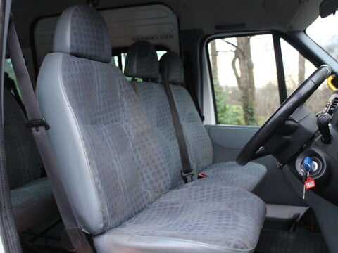 Ford Transit 2.2 TDCi 430 HDT RWD L4 H2 5dr 26