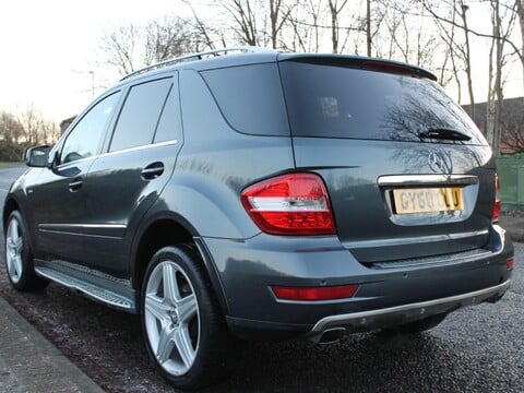 Mercedes-Benz M Class 3.0 ML350 CDI V6 BlueEfficiency Sport G-Tronic 4WD Euro 5 5dr 8