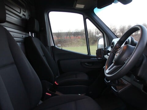 Mercedes-Benz Sprinter 2.1 311 CDI RWD L3 H2 Euro 6 5dr 25