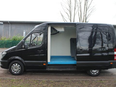 Mercedes-Benz Sprinter 2.1 314 CDi RWD L2 5dr 9