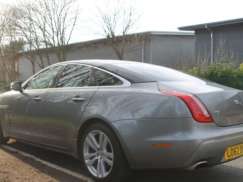 Jaguar XJ 3.0d V6 Luxury Auto Euro 5 (s/s) 4dr 5
