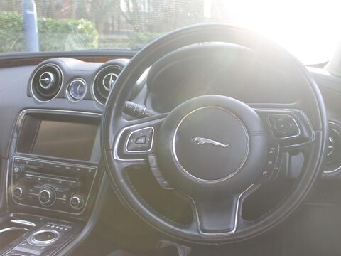 Jaguar XJ 3.0d V6 Luxury Auto Euro 5 (s/s) 4dr 21