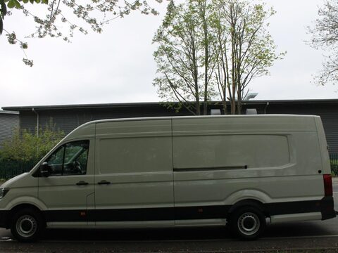 Volkswagen Crafter 2.0 TDI CR35 Trendline Maxi Panel Van FWD XLWB High Roof Euro 6 (s/s) 5dr 6