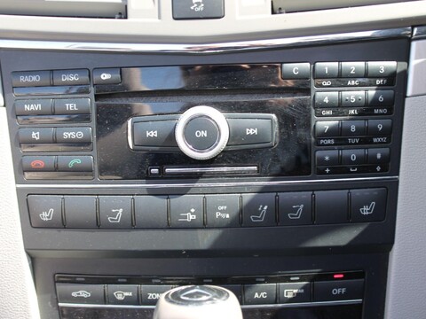 Mercedes-Benz E Class 3.0 E350 CDI V6 BlueEfficiency SE Cabriolet G-Tronic Euro 5 2dr 18