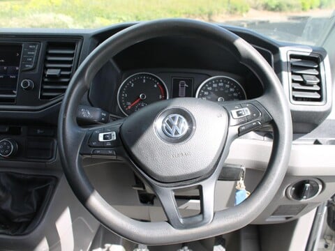 Volkswagen Crafter 2.0 TDI CR35 Trendline RWD LWB High Roof Euro 6 (s/s) 5dr 11