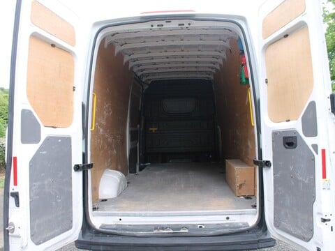 Volkswagen Crafter 2.0 TDI CR35 Trendline RWD LWB High Roof Euro 6 (s/s) 5dr 24