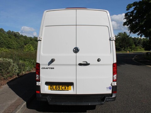 Volkswagen Crafter 2.0 TDI CR35 Trendline RWD MWB Euro 6 (s/s) 5dr 4