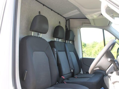 Volkswagen Crafter 2.0 TDI CR35 Trendline RWD MWB Euro 6 (s/s) 5dr 11