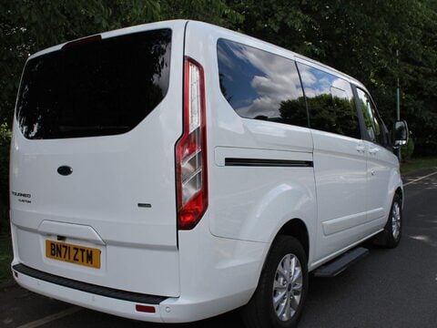Ford Tourneo Custom 1.0 320 EcoBoost 13.6kWh Titanium Auto L1 Euro 6 5dr 4