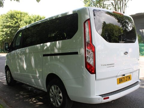 Ford Tourneo Custom 1.0 320 EcoBoost 13.6kWh Titanium Auto L1 Euro 6 5dr 8
