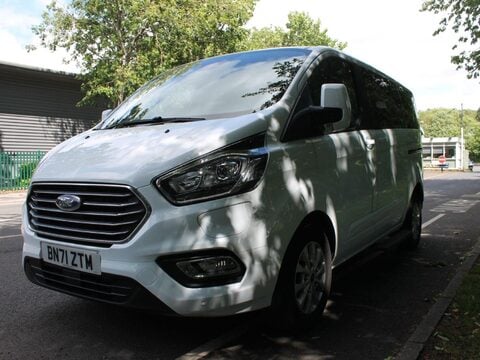 Ford Tourneo Custom 1.0 320 EcoBoost 13.6kWh Titanium Auto L1 Euro 6 5dr 13