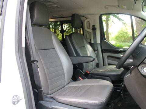 Ford Tourneo Custom 1.0 320 EcoBoost 13.6kWh Titanium Auto L1 Euro 6 5dr 16