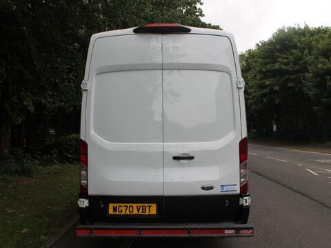 Ford Transit 2.0 350 EcoBlue Trend RWD L4 H3 Euro 6 (s/s) 5dr 4