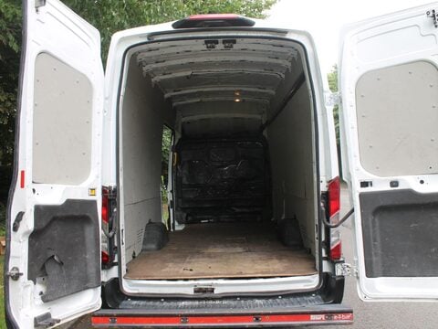 Ford Transit 2.0 350 EcoBlue Trend RWD L4 H3 Euro 6 (s/s) 5dr 9
