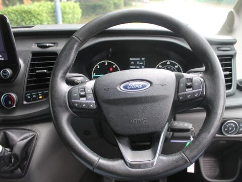 Ford Transit 2.0 350 EcoBlue Trend RWD L4 H3 Euro 6 (s/s) 5dr 18