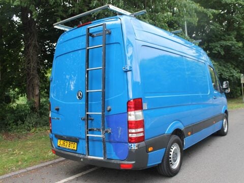 Mercedes-Benz Sprinter 2.1 313 CDi RWD L2 4dr 3