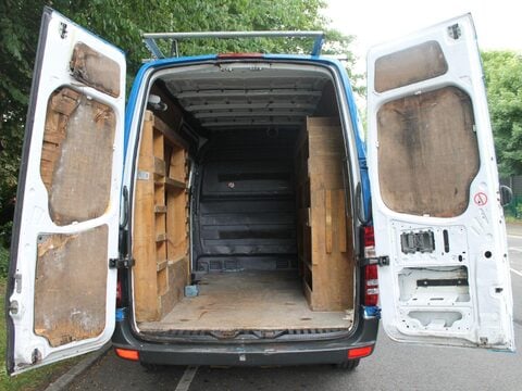 Mercedes-Benz Sprinter 2.1 313 CDi RWD L2 4dr 11