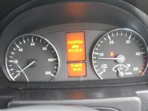 Mercedes-Benz Sprinter 2.1 313 CDi RWD L2 4dr 25