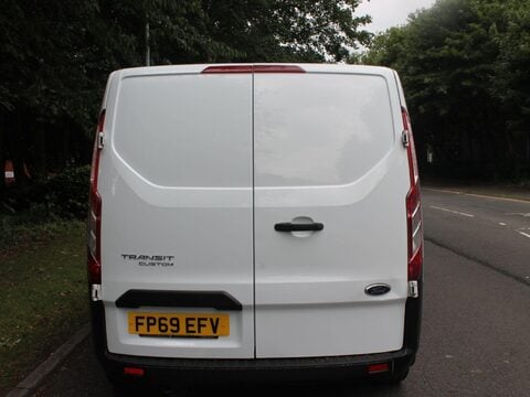Ford Transit Custom 2.0 300 EcoBlue Leader Crew Van L1 H1 Euro 6 (s/s) 5dr 4