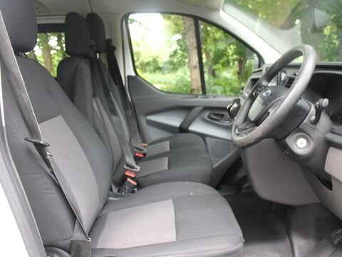 Ford Transit Custom 2.0 300 EcoBlue Leader Crew Van L1 H1 Euro 6 (s/s) 5dr 15