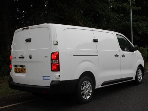Vauxhall Vivaro 1.5 Turbo D 2900 Dynamic L2 H1 Euro 6 (s/s) 6dr 3