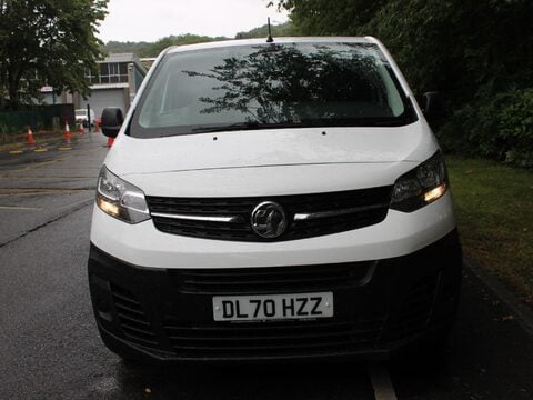 Vauxhall Vivaro 1.5 Turbo D 2900 Dynamic L2 H1 Euro 6 (s/s) 6dr 8
