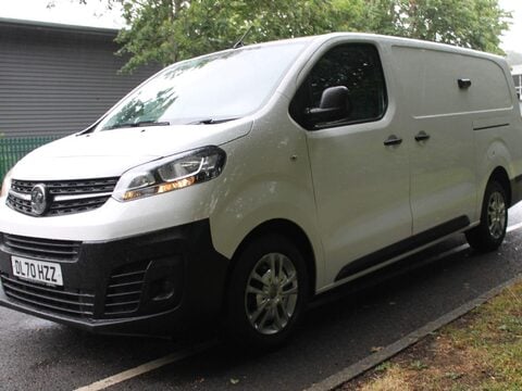 Vauxhall Vivaro 1.5 Turbo D 2900 Dynamic L2 H1 Euro 6 (s/s) 6dr 7