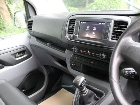Vauxhall Vivaro 1.5 Turbo D 2900 Dynamic L2 H1 Euro 6 (s/s) 6dr 20