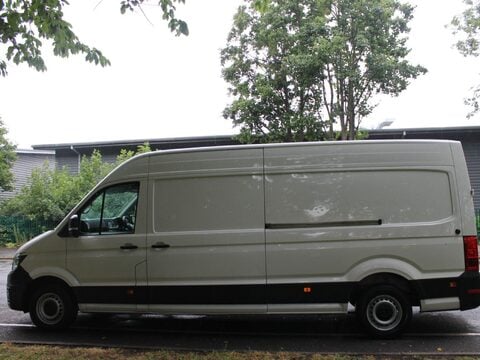 Volkswagen Crafter 2.0 TDI CR35 Trendline FWD LWB High Roof Euro 6 (s/s) 5dr 7