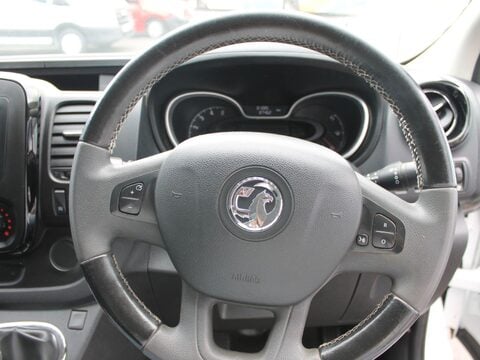 Vauxhall Vivaro 1.6 CDTi 2900 BiTurbo ecoTEC Limited Edition Nav L2 H1 Euro 6 (s/s) 5dr 20