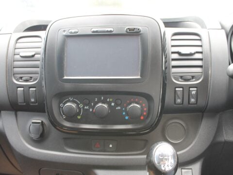 Vauxhall Vivaro 1.6 CDTi 2900 BiTurbo ecoTEC Limited Edition Nav L2 H1 Euro 6 (s/s) 5dr 26