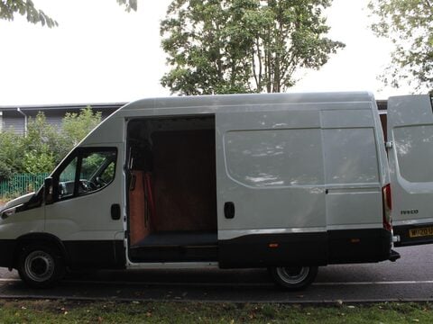 Iveco Daily 2.3D HPI 12V 35S 3520 MWB H1 Euro 6 (s/s) 5dr 11