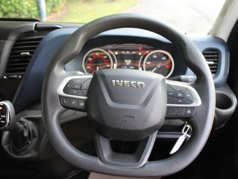 Iveco Daily 2.3D HPI 12V 35S 3520 MWB H1 Euro 6 (s/s) 5dr 20