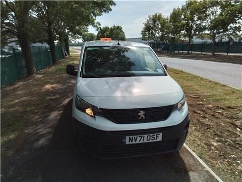 Peugeot Partner 1.5 BlueHDi 950 Professional Long Panel Van LWB Euro 6 (s/s) 6dr 3