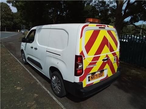 Peugeot Partner 1.5 BlueHDi 950 Professional Long Panel Van LWB Euro 6 (s/s) 6dr 7