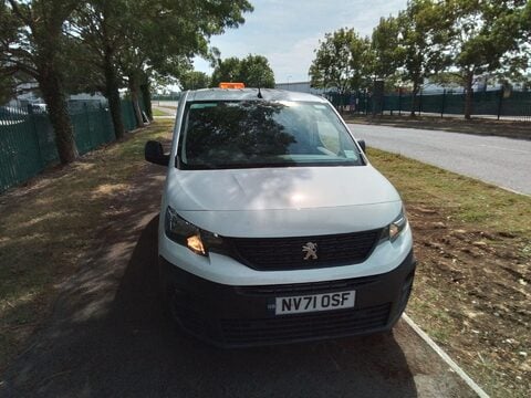 Peugeot Partner 1.5 BlueHDi 950 Professional Long Panel Van LWB Euro 6 (s/s) 6dr 2