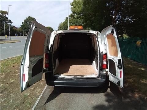 Peugeot Partner 1.5 BlueHDi 950 Professional Long Panel Van LWB Euro 6 (s/s) 6dr 15