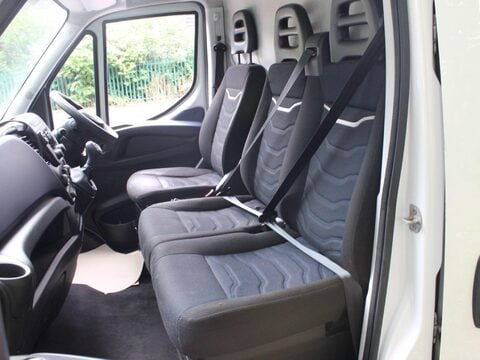 Iveco Daily 2.3D HPI 12V 35S 3520 MWB H1 Euro 6 (s/s) 5dr 36