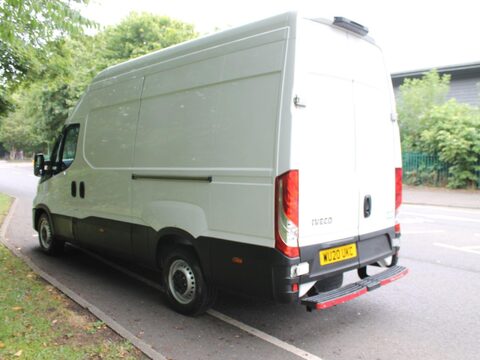 Iveco Daily 2.3D HPI 12V 35S 3520 MWB H1 Euro 6 (s/s) 5dr 6