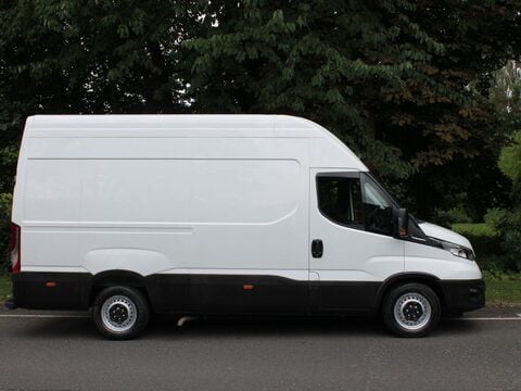 Iveco Daily 2.3D HPI 12V 35S 3520 MWB H1 Euro 6 (s/s) 5dr 2