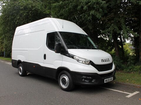Iveco Daily 2.3D HPI 12V 35S 3520 MWB H1 Euro 6 (s/s) 5dr 13