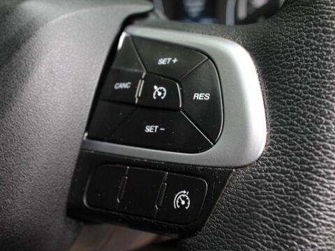 Iveco Daily 2.3D HPI 12V 35S 3520 MWB H1 Euro 6 (s/s) 5dr 17